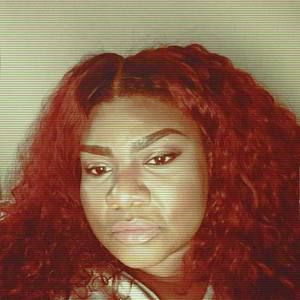 Meet your Posher, Yolanda